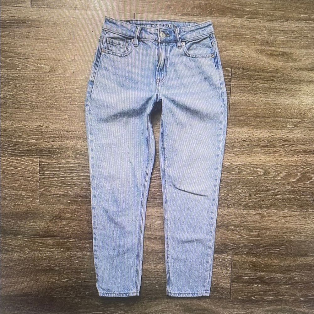 Women's Light Blue Jeans